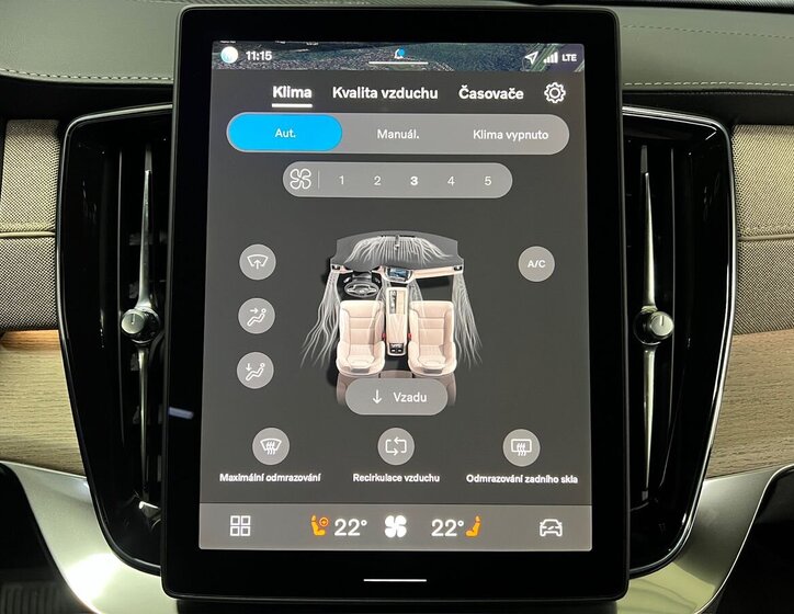 Volvo XC90 SUV / Terénní 2,0 l 335 kw