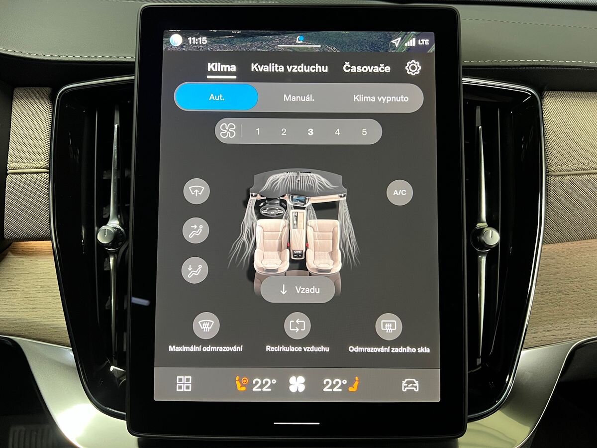 Volvo XC90 SUV / Terénní 2,0 l 335 kw