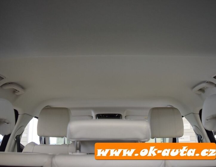 Land Rover Range Rover Velar SUV 2,0 l 0