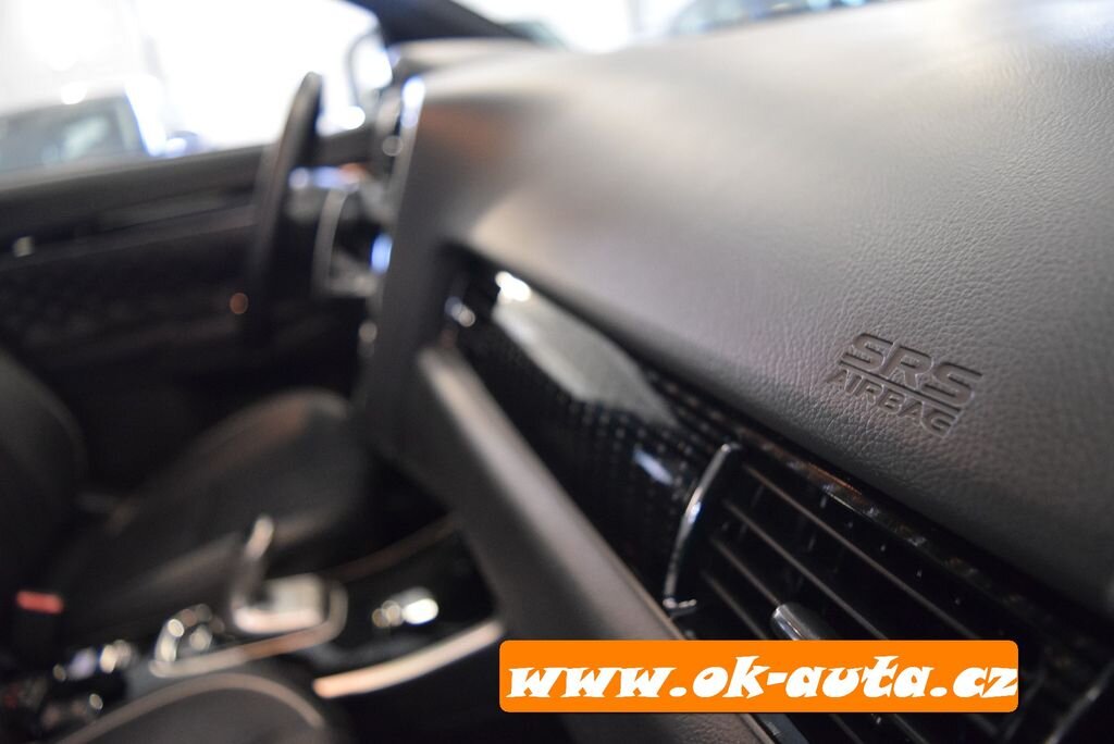 Mitsubishi Outlander SUV 0,0 0