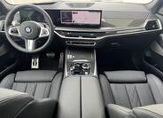 BMW X7 8
