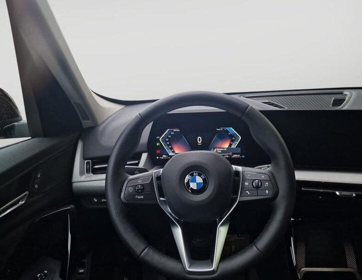 BMW X1 SUV 1,5 l 100 kw