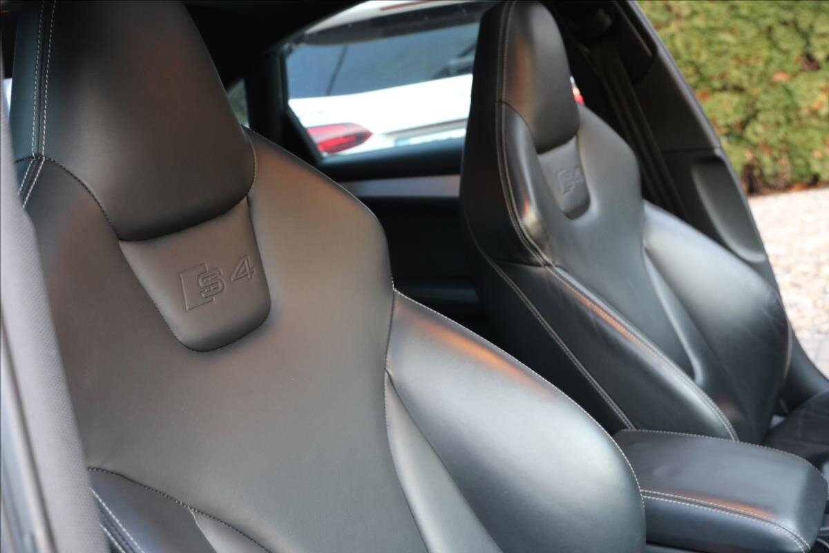 Audi S4 Sedan 3,0 l 245 kw