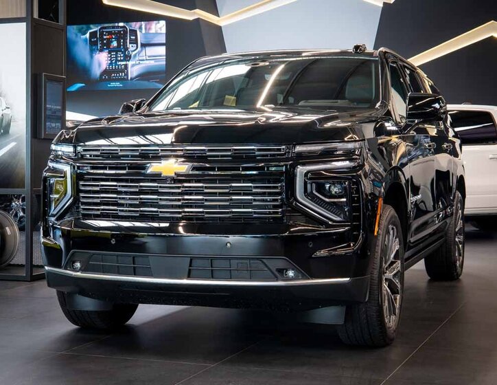 Chevrolet Suburban SUV 6,2 l 313 kw