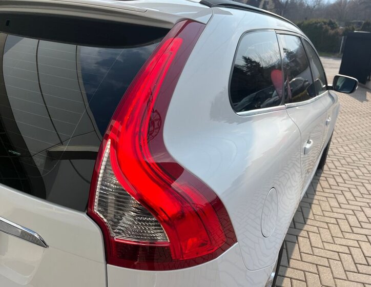 Volvo XC60 SUV / Terénní 2,4 l 140 kw