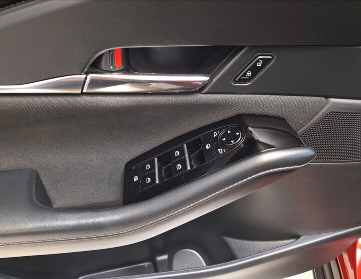 Mazda CX-30 SUV / Terénní 2,0 l 90 kw