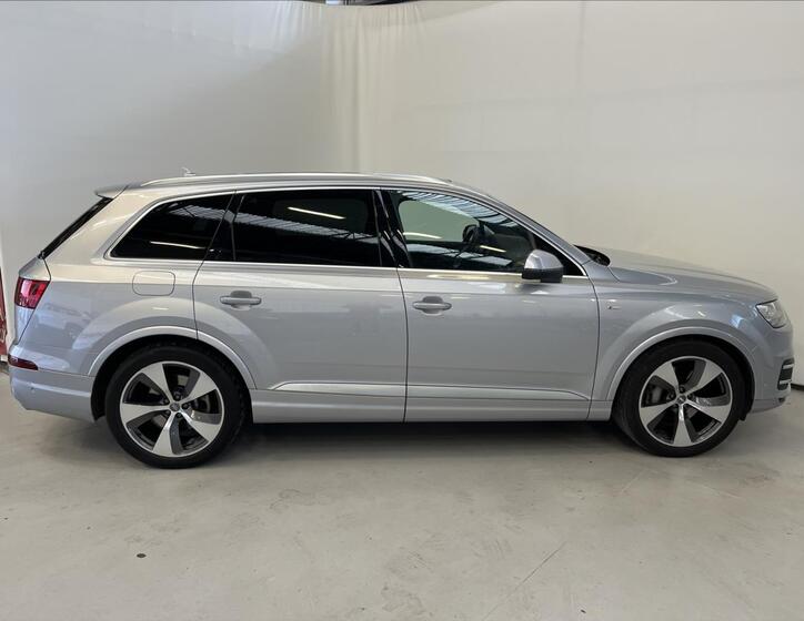 Audi Q7 3