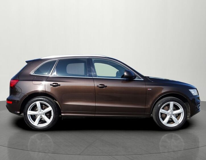 Audi Q5 5
