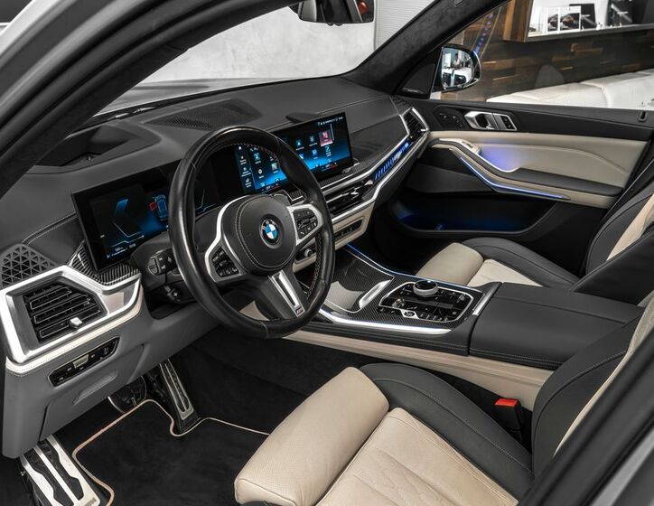 BMW X7 11