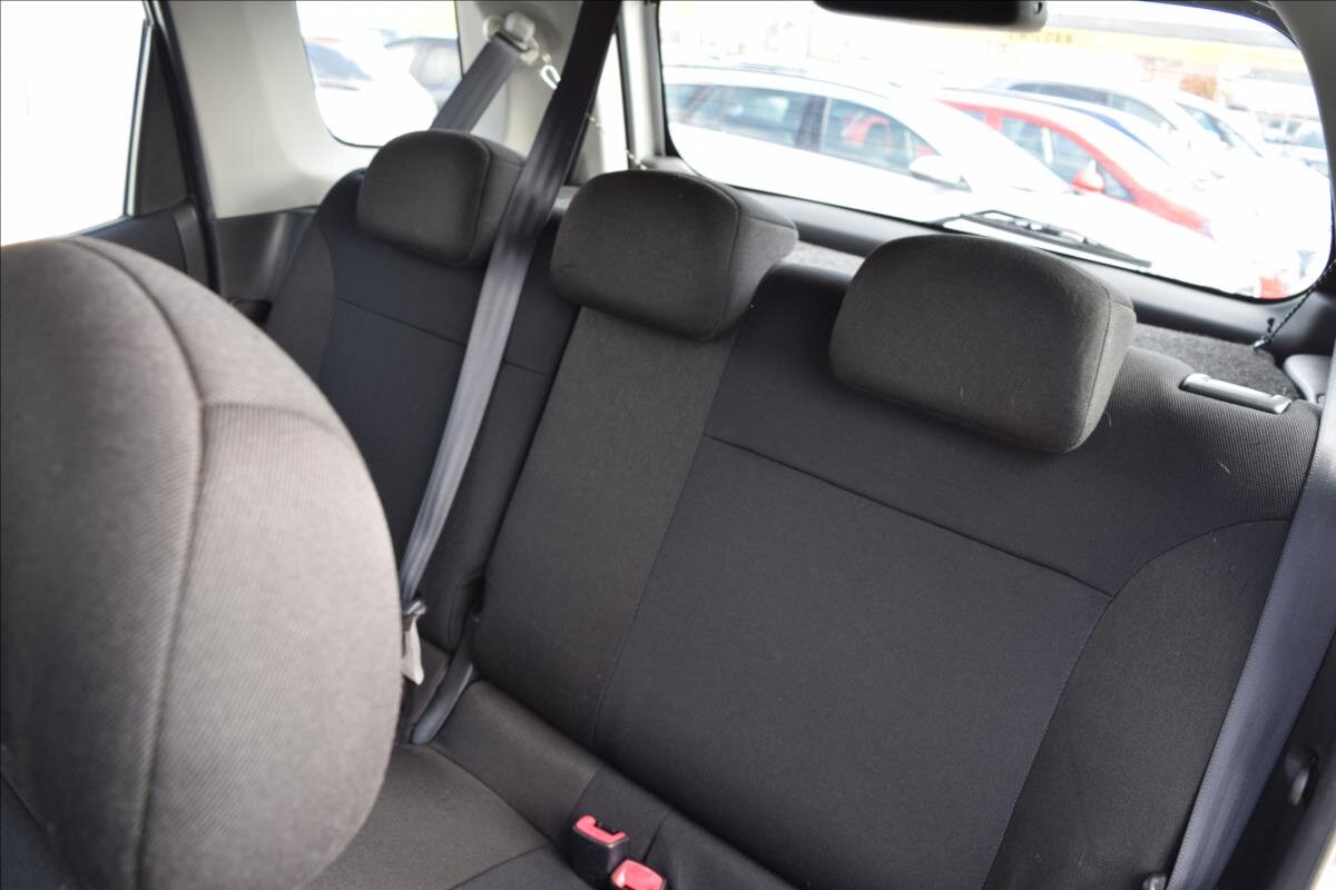 Subaru Justy Hatchback 1,3 l 66 kw