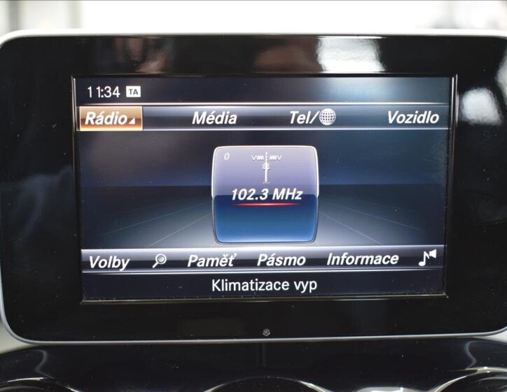 Mercedes-Benz Třídy C Sedan / Limuzína 2,1 l 125 kw