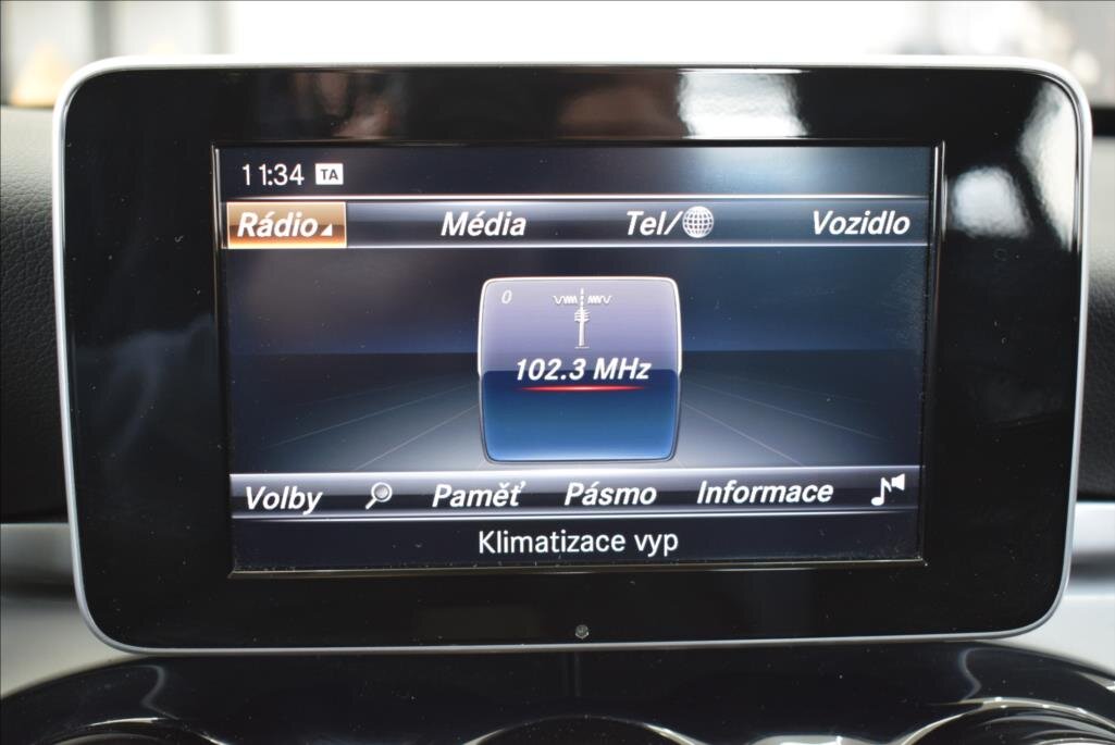 Mercedes-Benz Třídy C Sedan / Limuzína 2,1 l 125 kw