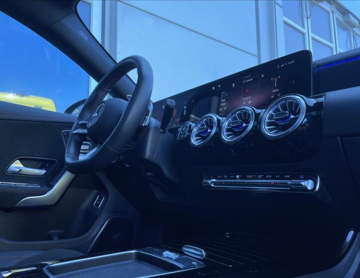 Mercedes-Benz CLA 15