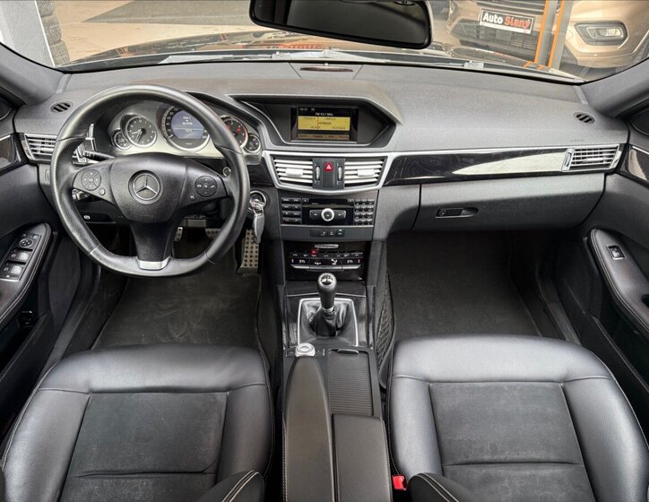 Mercedes-Benz Třídy E Kombi 2,1 l 100 kw