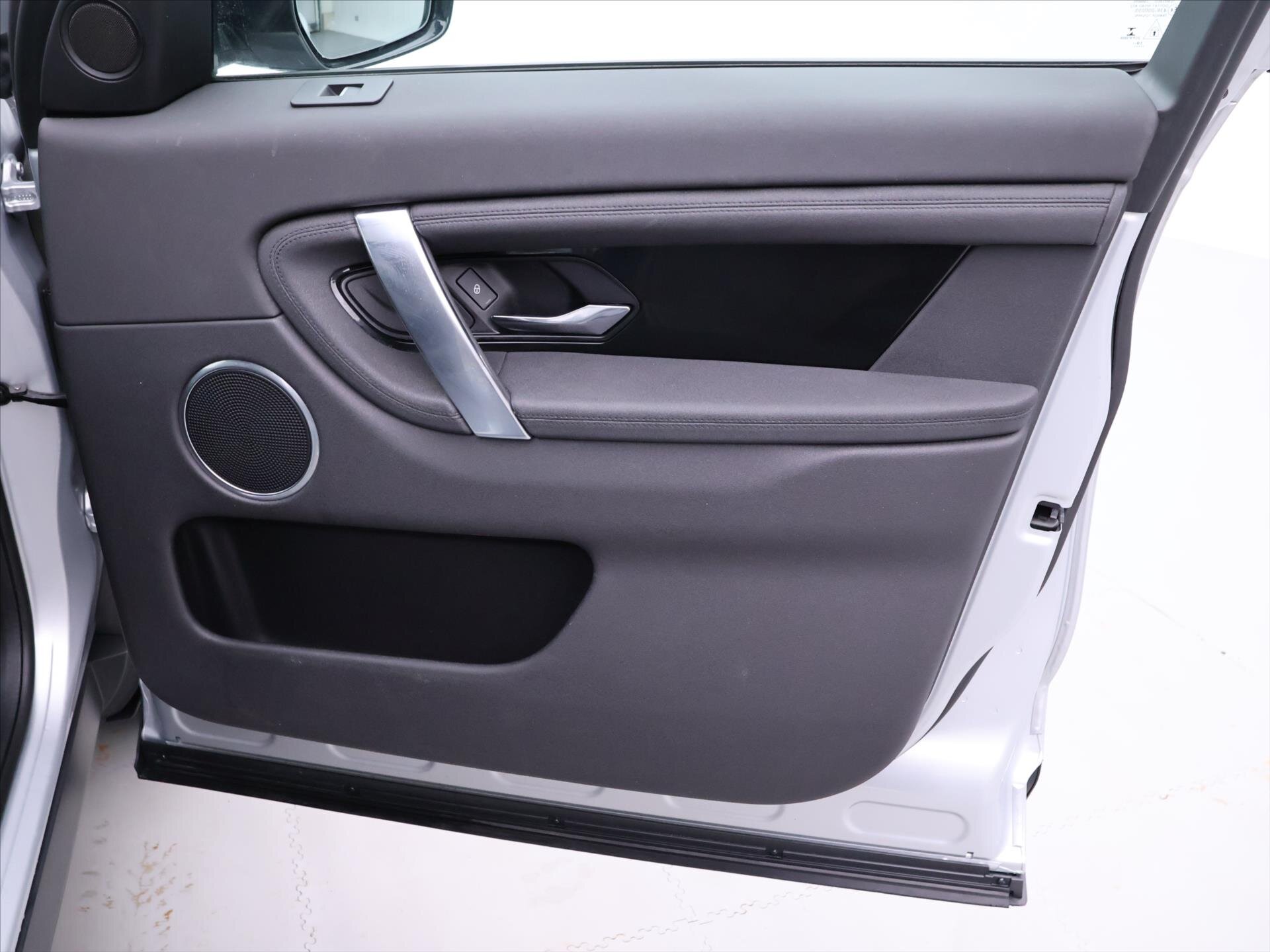 Land Rover Discovery Sport SUV / Terénní 2,0 l 110 kw