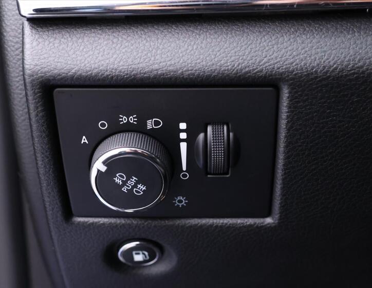 Jeep Grand Cherokee 16