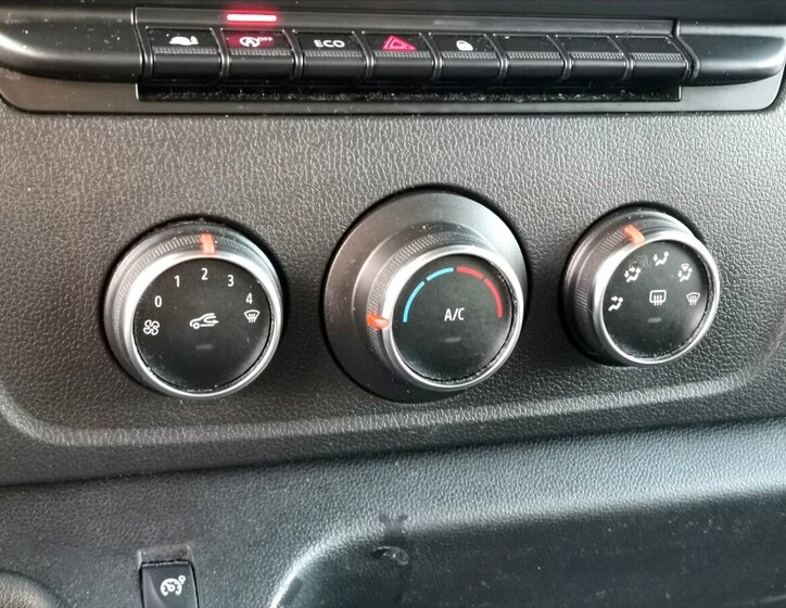 Renault Master Valník 2,3 l 120 kw