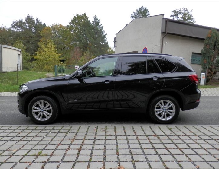 BMW X5 Kombi 3,0 l 190 kw