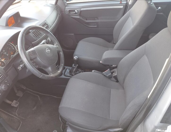 Opel Meriva MPV 1,4 l 66 kw