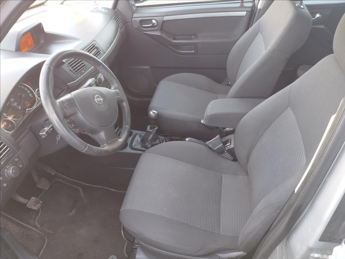 Opel Meriva MPV 1,4 l 66 kw