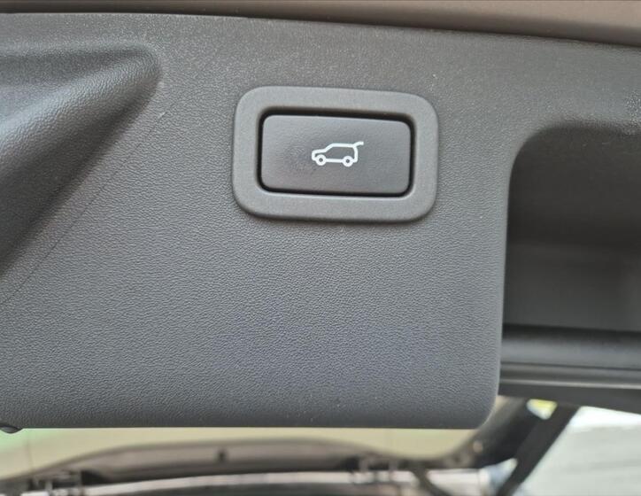 Land Rover Discovery Sport 14