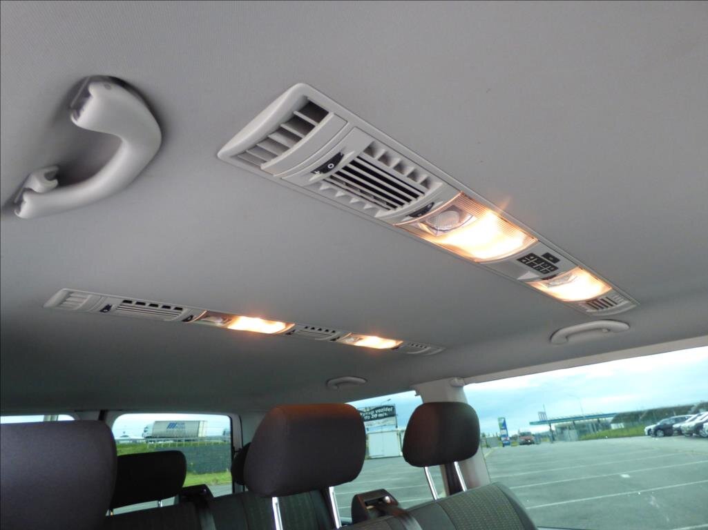 Volkswagen Caravelle MPV 2,0 l 110 kw