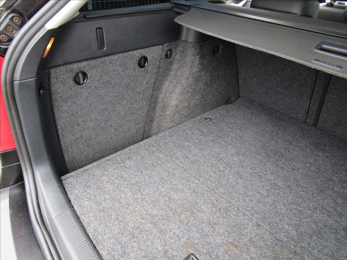 Škoda Octavia Kombi 2,0 l 103 kw