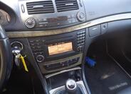 Mercedes-Benz 211 16