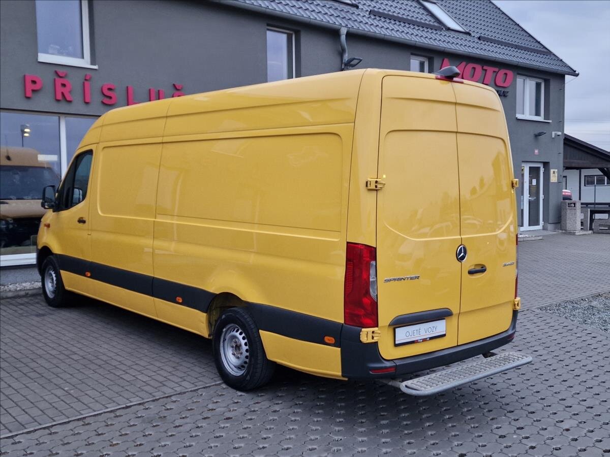 Mercedes-Benz Sprinter Skříň 2,1 l 105 kw