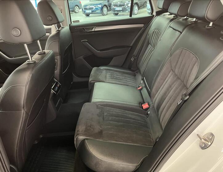 Škoda Superb 22