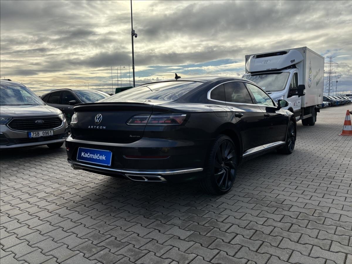 Volkswagen Arteon Liftback 2,0 l 206 kw