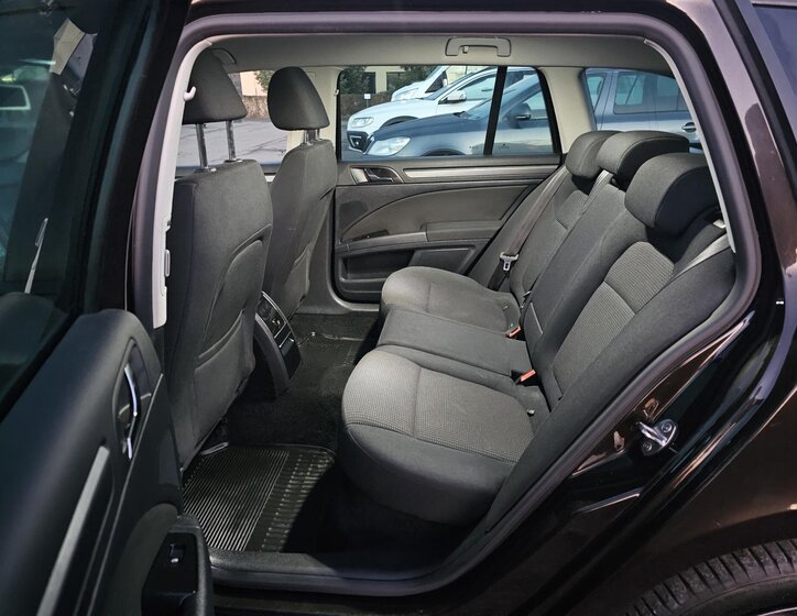 Škoda Superb Kombi 1,4 l 92 kw