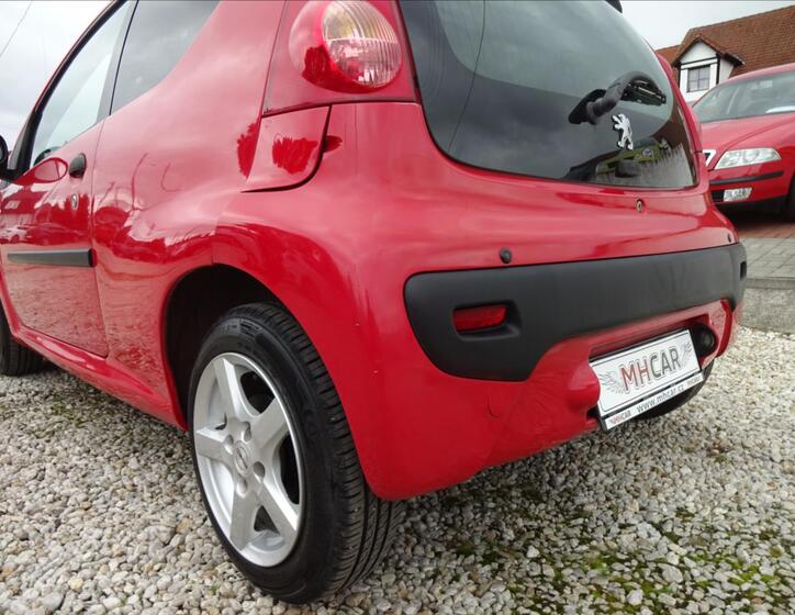 Peugeot 107 13