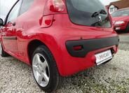 Peugeot 107 13