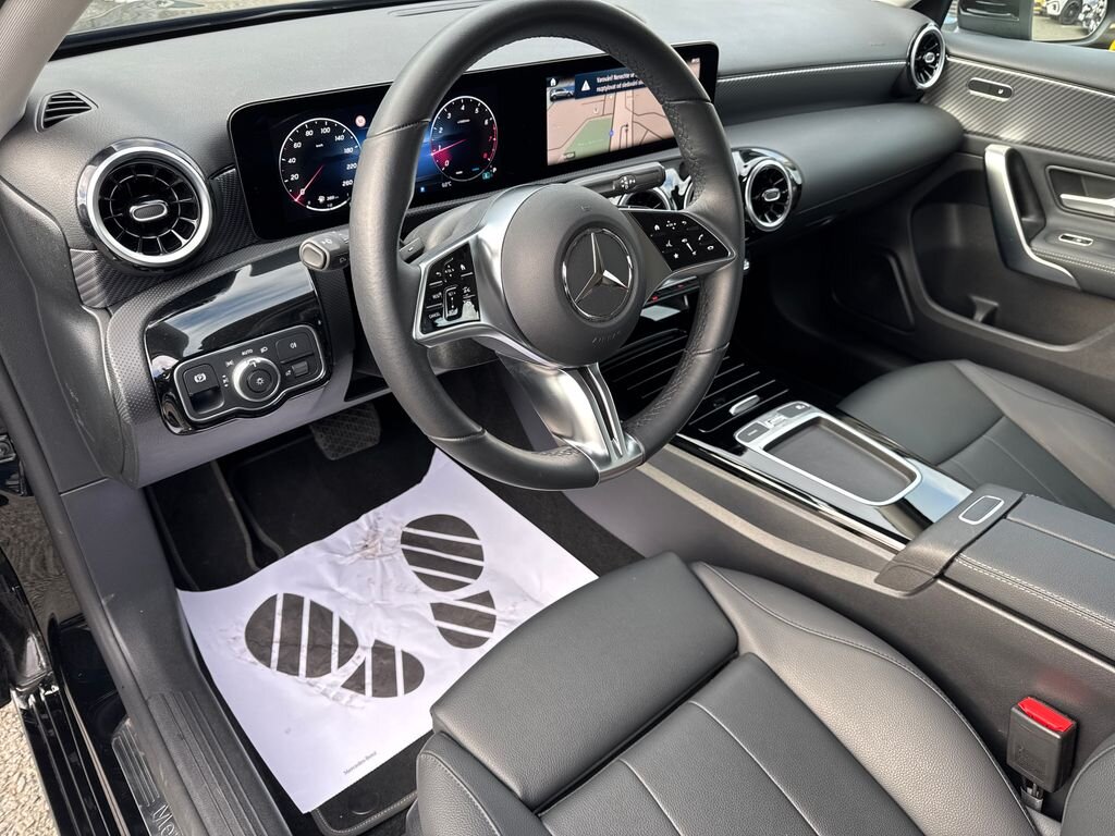 Mercedes-Benz Třídy A Hatchback 1,3 l 120 kw