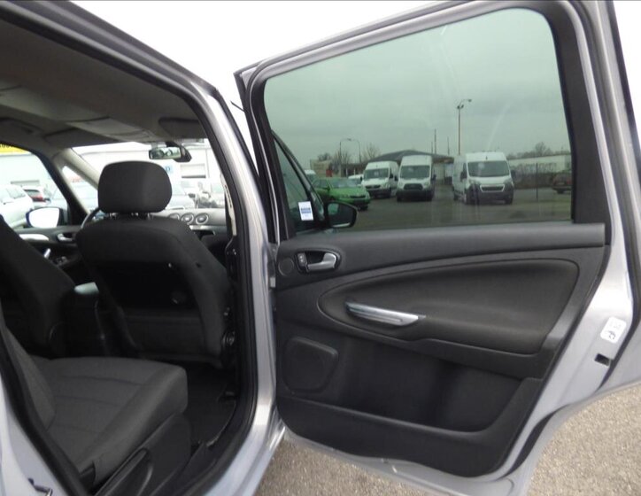 Ford Galaxy MPV 2,0 l 120 kw