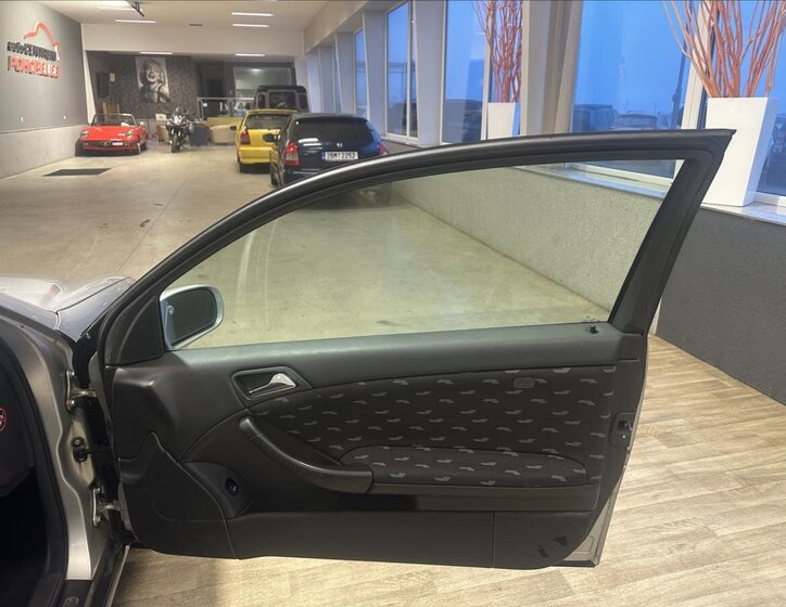 Mercedes-Benz Třídy C 10