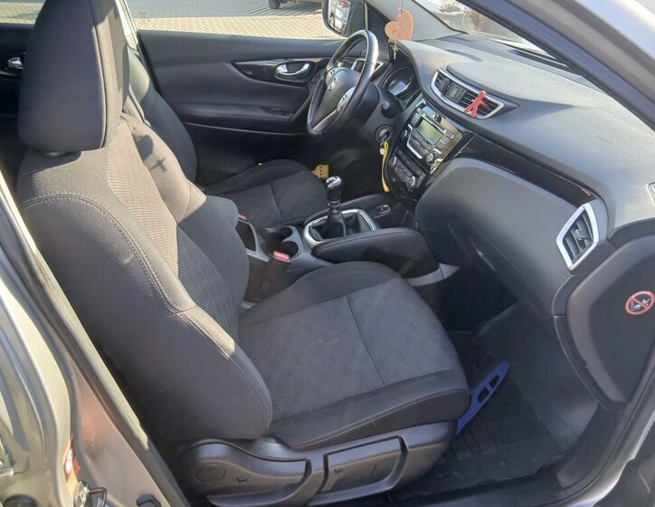 Nissan Qashqai SUV 1,6 l 120 kw