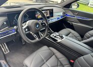 BMW Řada 7 Sedan / Limuzína 3,0 l 210 kw