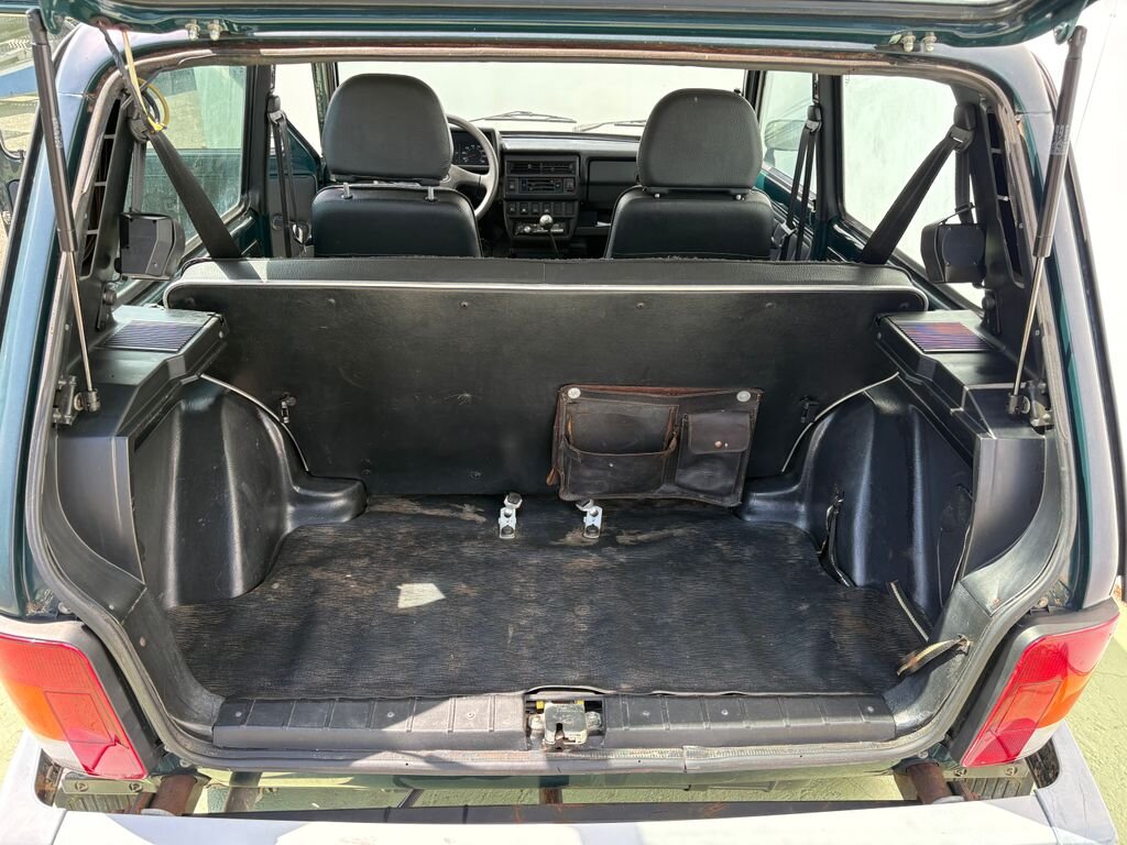 Lada Niva SUV / Terénní 1,7 l 60 kw