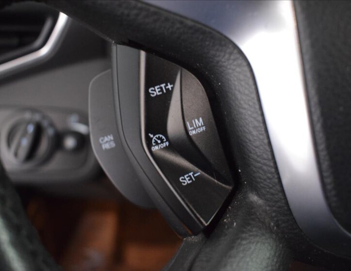 Ford Kuga SUV 2,0 l 120 kw