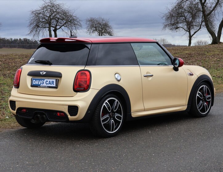 Mini Cooper Hatchback 2,0 l 170 kw