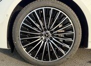 Mercedes-Benz Třídy E Sedan / Limuzína 2,0 l 145 kw