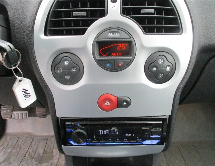 Renault Modus MPV 1,1 l 55 kw