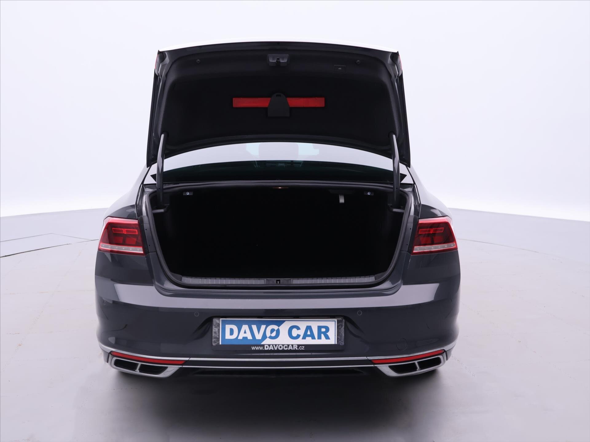 Volkswagen Passat Sedan / Limuzína 2,0 l 140 kw