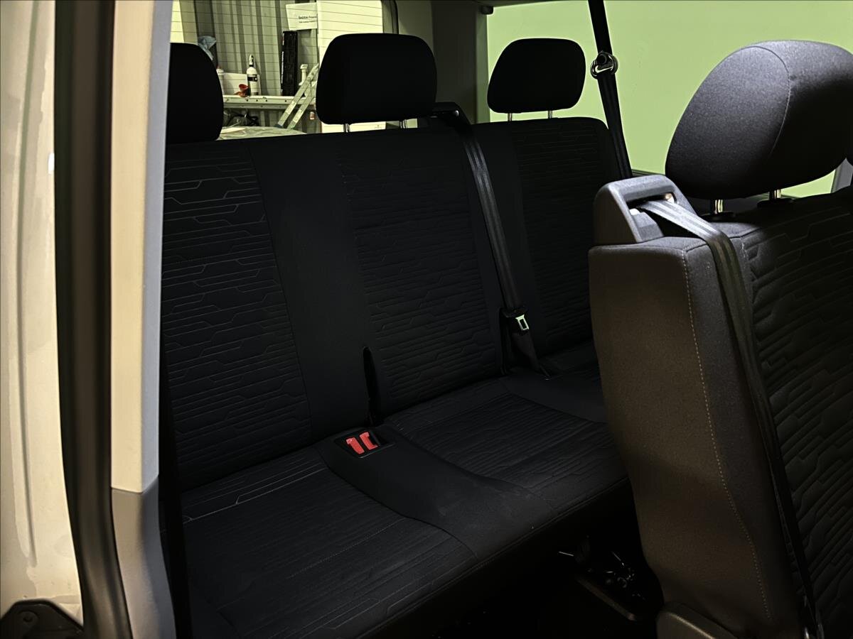 Volkswagen Caravelle Kombi 2,0 l 110 kw