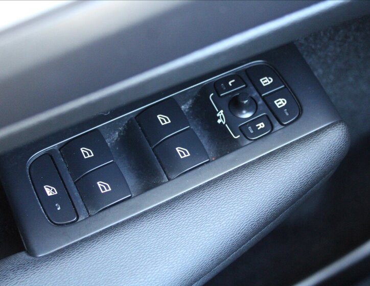 Volvo XC40 SUV 2,0 l 140 kw