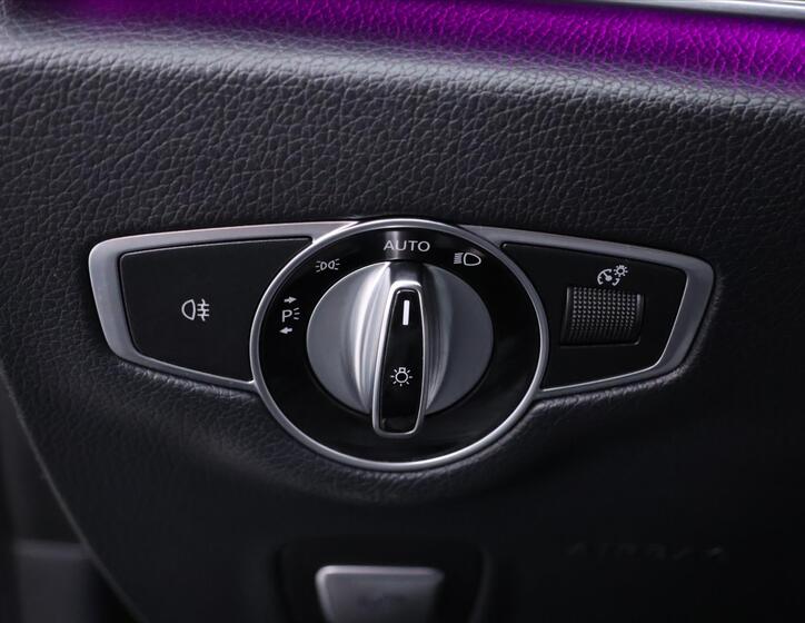 Mercedes-Benz Třídy E 19