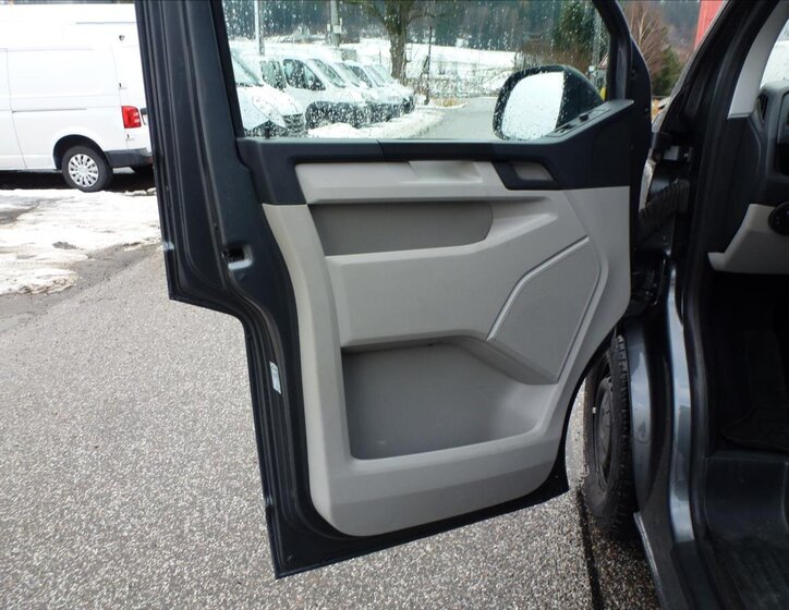 Volkswagen Transporter 16
