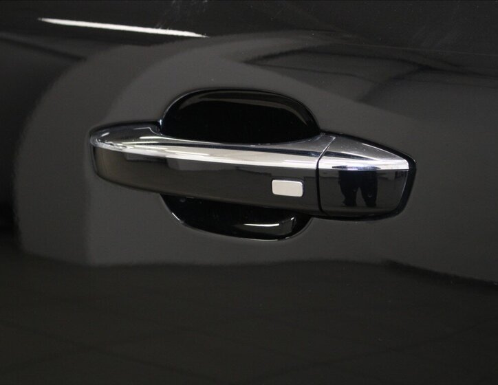 MG EHS SUV 1,5 l 190 kw